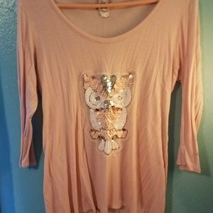 Mid sleeve tee with owl on front